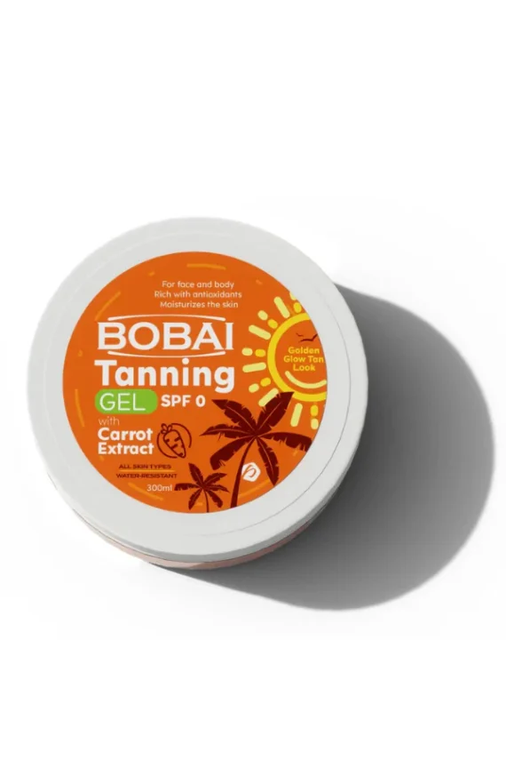 بوباى تانينج جل – 300 مل، جل يمنح بشرة برونزية طبيعية مع ترطيب ولمعان. Bobai Tanning Gel – 300ml, tanning gel for natural bronze skin with hydration and glow.