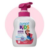 Superkids Kids Strawberry Milkshake Shampoo 300 ml – gentle kids shampoo with strawberry milkshake fragrance سوبركيدز شامبو للأطفال برائحة الميلك شيك فراولة 300مل – شامبو لطيف وآمن للأطفال برائحة الفراولة
